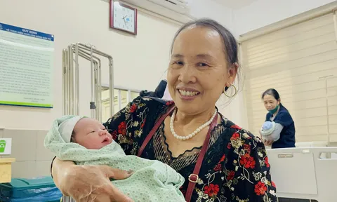 Tin mới nhất: Bộ Y tế đề xuất không kỷ luật đảng viên sinh con thứ 3