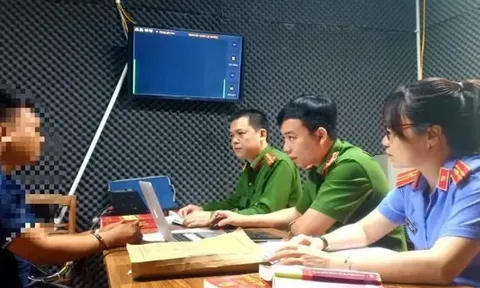 Chủ quán cà phê bắt tay cơ sở xông hơi, tắm thảo dược cắt phế 50% của gái bán dâm