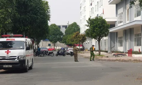 Điều tra nguyên nhân người đàn ông tử vong trong tư thế treo cổ tại khuôn viên chung cư