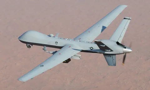 Clip: Khoảnh khắc máy bay trinh sát MQ-9 Reaper của Mỹ bị Houthi bắn hạ ở Yemen