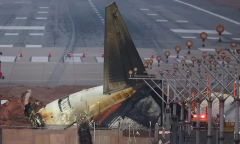 Người gửi email bằng tiếng Nhật tuyên bố "gây ra thảm kịch máy bay Jeju Air" 179 người chết: Hé lộ sốc về đe doạ kích nổ bom