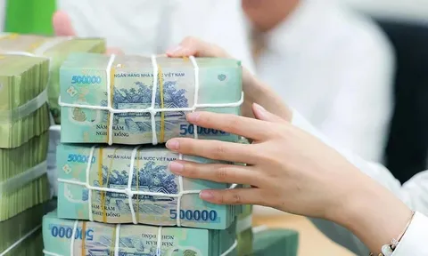 Thưởng Tết Nguyên đán Ất Tỵ 2025 tăng 13%, cao nhất 1,9 tỷ đồng
