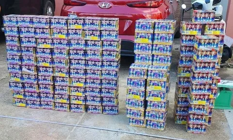 Bí mật bên trong thùng hàng ghi "Hạt Điều", thủ đoạn tinh vi núp bóng hội nhóm bị phát giác