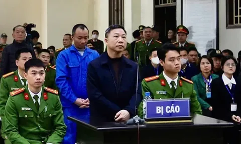 Ông Lưu Bình Nhưỡng khai về sai lầm liên quan số tiền 300.000 USD nhận của doanh nghiệp