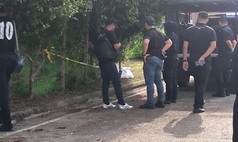 Mẹ ôm con sơ sinh còn nguyên dây rốn tử vong trên đường vắng, bí ẩn về hiện trường quá sạch sẽ