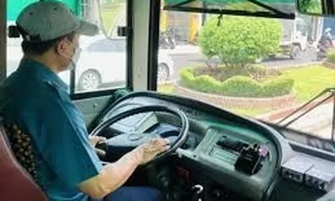 "Cấm" tài xế ô tô kinh doanh vận tải lái xe liên tục quá 4 tiếng, Cục CSGT lý giải quy định này ra sao?