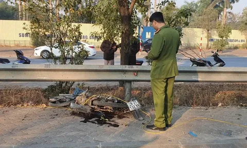 Hiện trường ám ảnh xe máy nát bét sau va chạm với xe tải, 3 người tử vong thương tâm, nhân chứng nói gì?