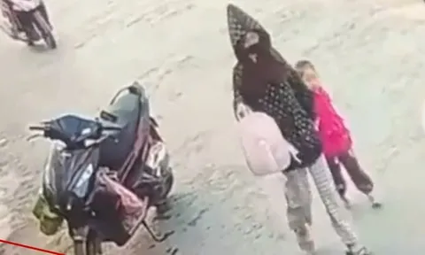 Danh tính cô gái dẫn bé 3 tuổi rời trường mầm non