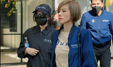 Bé gái 15 tuổi bị người tình của mẹ xâm hại suốt 4 năm, cha ruột bất lực nằm liệt giường