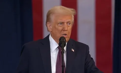 Ông Trump tuyên bố bắt đầu “kỷ nguyên vàng” của nước Mỹ, ký loạt sắc lệnh ngay sau khi nhậm chức