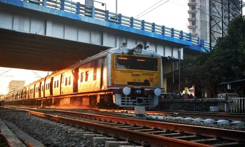 Tai nạn tàu hỏa khiến ít nhất 11 người chết, 5 người bị thương, nguyên nhân do 1 tin đồn