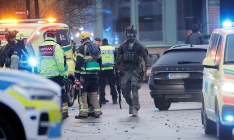 Rúng động vụ xả súng tại trường học ở Thụy Điển 11 người thiệt mạng: Hiện trường đau lòng