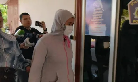 Con gái thiêu sống cha già 73 tuổi, lời khai gây phẫn nộ