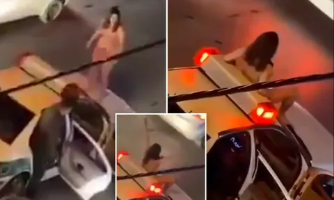 Người phụ nữ khỏa thân trèo lên xe cảnh sát với lý do bất ngờ