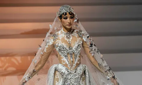 Hoàng Thùy diện đầm cưới xuyên thấu, kiêu hãnh sắm vai cô dâu thập niên 1920