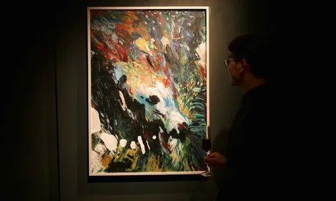 Triển lãm “Khắc nhập khắc nhập”: Dấu ấn ra mắt của nghệ sĩ trẻ Andrew-N