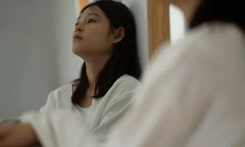 Mẹ chồng nói sẽ chia tài sản cho các con, đến phút cuối tôi mới hiểu “các con” không bao giờ bao gồm con dâu