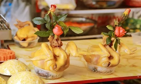 Nên cúng gà nguyên con hay chặt miếng?