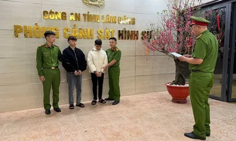 Bắt Lê Anh Huy và Trần Đỗ Thanh Phong, cướp tiệm vàng trong đêm giao thừa