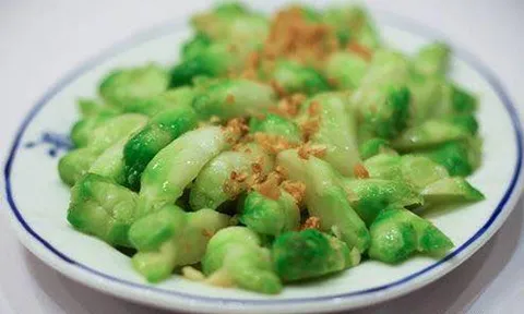 Loại rau nhìn như bắp cải “biến thể”, sau Tết dân thành phố lùng mua vì lý do bất ngờ