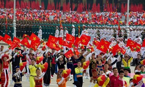 Năm 2026: Người lao động Việt Nam được nghỉ lễ, Tết 11 ngày, lao động nước ngoài được nghỉ 13 ngày, cụ thể ra sao?