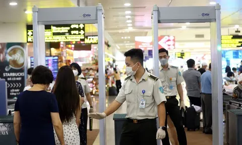 Từ 2026: Suất ăn, đồ vật, nhiên liệu lên máy bay bị siết an ninh thế nào?