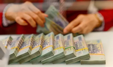 Ban hành toàn bộ bảng lương mới, mức lương mới của CBCCVC và LLVT sau 2026 với mức lương cơ bản chiếm khoảng 70% tổng quỹ lương ra sao?