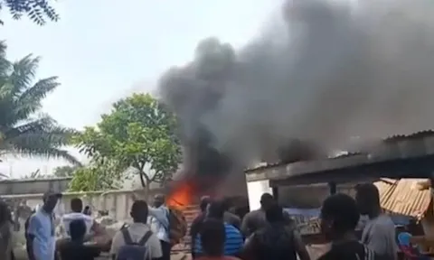 Vụ máy bay rơi xuống trường mầm non, 2 người thiệt mạng: Nhân chứng nói gì?