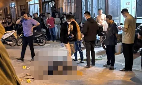 Rơi từ tầng thượng trong đêm ở Hà Nội: Người đàn ông tử vong, hiện trường gây ám ảnh