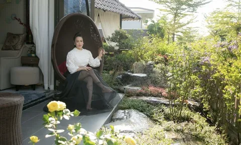 Khí chất "phú bà" vây quanh: Nhật Kim Anh gây sốt với visual quyền lực ở tuổi 40