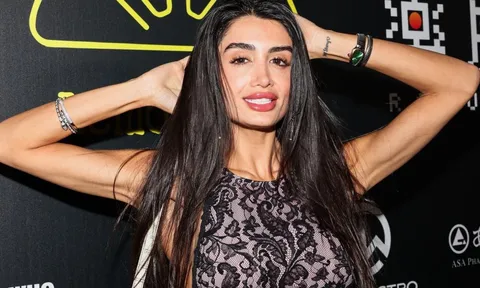 Cú lừa tình ái trên Tinder: Mỹ nữ Playboy đóng vai bạn gái tâm lý, âm thầm vét sạch vàng của các quý ông