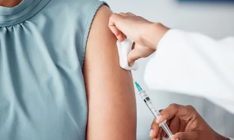 Dự thảo mới của Bộ Y tế: Nhà nước sẽ chi trả bồi thường nếu tiêm chủng bắt buộc xảy ra tai biến nghiêm trọng, cụ thể ra sao?