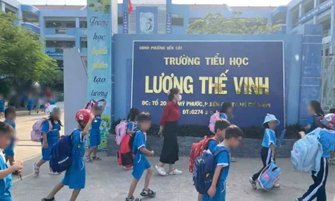 Hàng nghìn phụ huynh sốc khi xem clip học sinh bị “đuổi ra nắng” vì không ăn bán trú: UBND phường Bến Cát lên tiếng