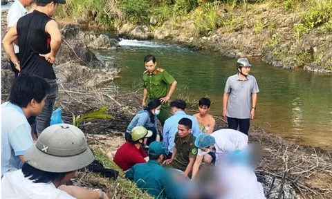 Hiện trường ám ảnh ở TP. Đà Nẵng: Hai nữ sinh trượt chân rơi xuống suối, không qua khỏi