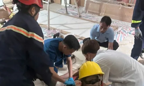 Công nhân tử vong trong thang máy khi lắp đặt cầu thang bộ, hiện trường ám ảnh