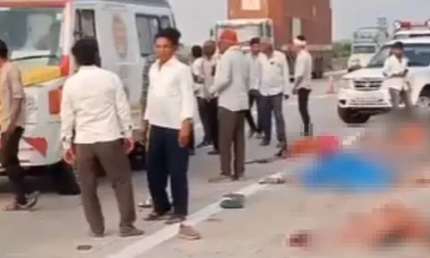 Xe tải đâm trúng xe chở hàng, 8 nữ công nhân tử vong: Ám ảnh hiện trường