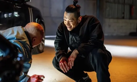 Lần đầu làm "ác nhân" sau 24 năm, Bi Rain nhập tâm đến mức bị Kim Tae Hee "chỉnh đốn" ngay tại nhà