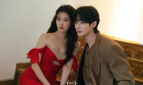 Chưa cần IU - Byun Woo Suk "ra chiêu", Perfect Crown đã càn quét mọi bảng xếp hạng ngày đầu ra mắt