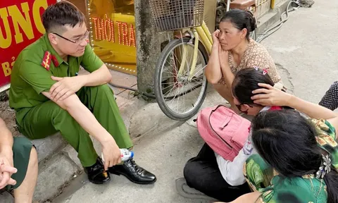 Công an xã kịp thời hỗ trợ nữ sinh 15 tuổi bị lạc đường trong trạng thái hoảng loạn giữa trưa nắng