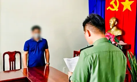 Lập Facebook ảo, dùng ảnh vợ cũ để "giao lưu tình cảm", người đàn ông trả giá đắt