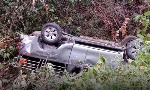 Nhiều trẻ em thiệt mạng trong vụ xe bán tải lật úp, 9 người chết ở Thái Lan: Cảnh tượng đau lòng tại hiện trường