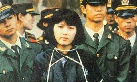 Nữ tử tù tuổi 20 xin tháo "thứ ấy" ra khỏi người trước khi đền tội: Sự thật khiến ai nấy đều chết lặng