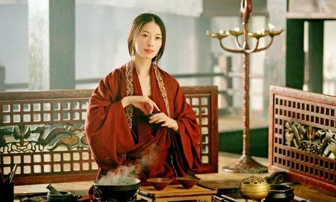 "Người tình trong mộng của hàng triệu chàng trai" bất ngờ bất ngờ bị xóa sổ khỏi phim giờ vàng và show giải trí, nghi đã gặp biến lớn