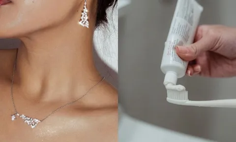 Đừng vội mang đi đánh bóng, dây chuyền bạc xỉn màu có thể sáng lại nhờ cách đơn giản này