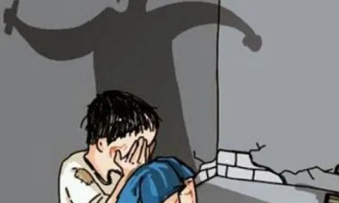 Bé trai 4 tuổi bị bỏng gần 2/3 cơ thể, sự thật phía sau lời khai của mẹ ruột và cha dượng