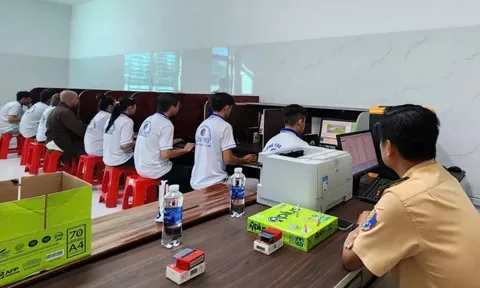 Đổi bằng lái xe quá hạn dưới 30 ngày, tài xế cần lưu ý điểm mới này