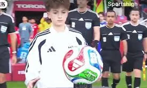Cậu bé nháy mắt gây sốt World Cup 2026 là ai? Danh tính khiến nhiều người bất ngờ