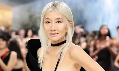 Vera Wang tuổi 77 vẫn khiến mạng xã hội dậy sóng chỉ nhờ một lần đổi kiểu tóc