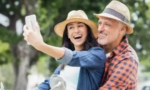 Khoảng cách tuổi có thực sự quyết định độ bền của tình yêu?