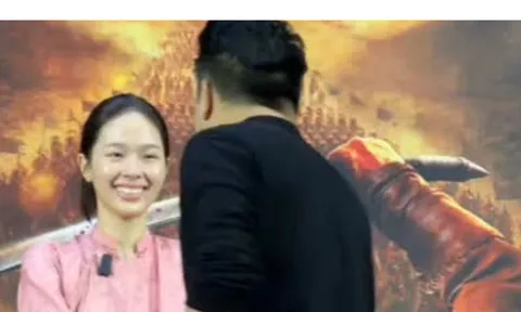 Đi casting một buổi, cô gái này bỗng phủ sóng MXH vì mặt mộc gây sốt